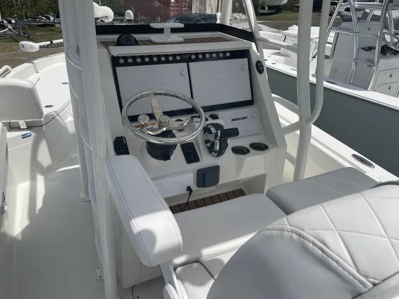 Slide: The Image of Ranger 2510 Bay 2022 - 36