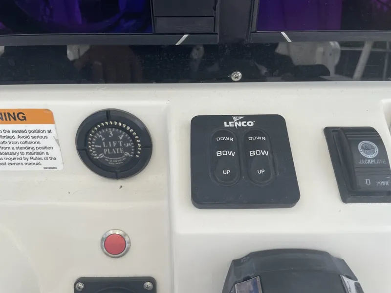 Slide: The Image of Ranger 2510 Bay 2022 - 39