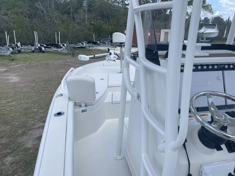 Slide: The Image of Ranger 2510 Bay 2022 - 48
