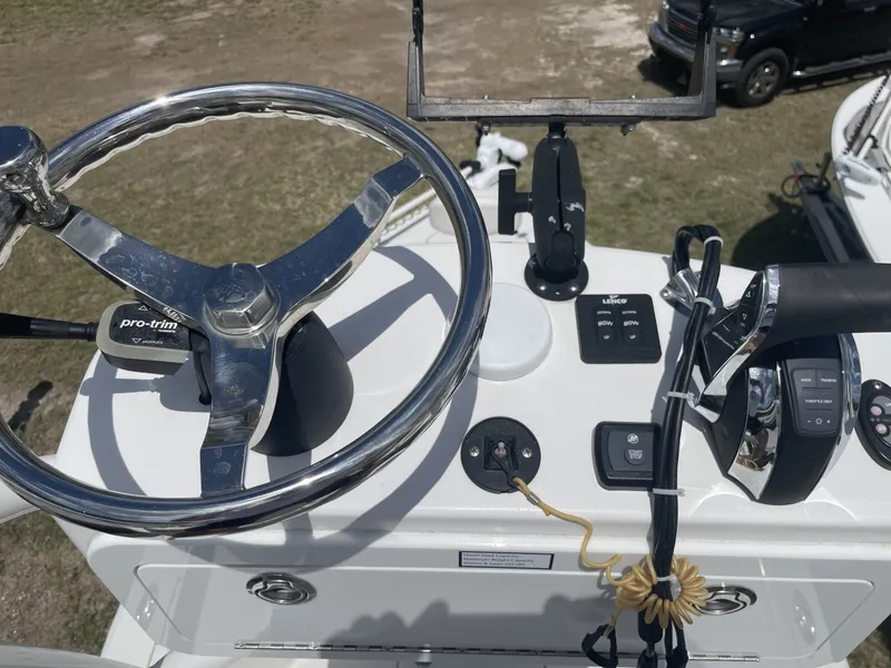 Slide: The Image of Ranger 2510 Bay 2022 - 64