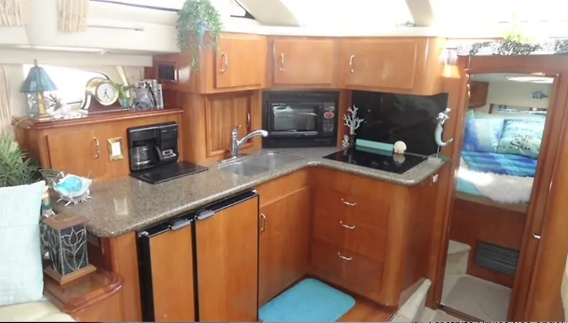 Slide: The Image of Carver Yachts 2003 - 22