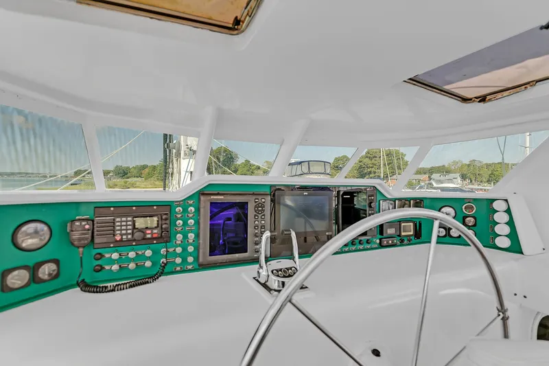 Slide: The Image of Kelsall Manannan Custom 1988 - 10