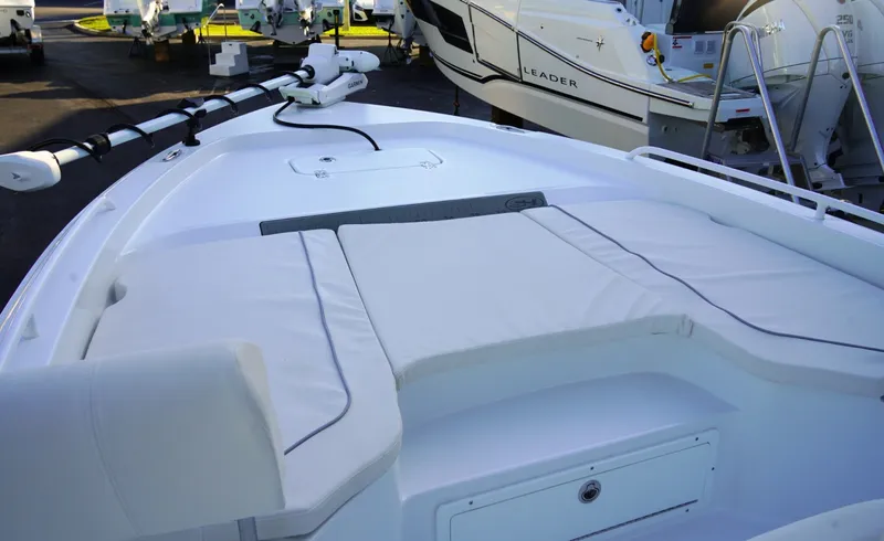 Slide: The Image of Sea Hunt BX 25 FS 2026 - 14
