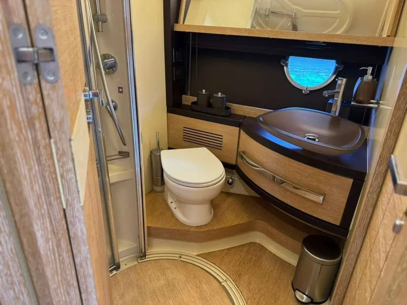 Slide: The Image of Azimut 64 2014 - 29