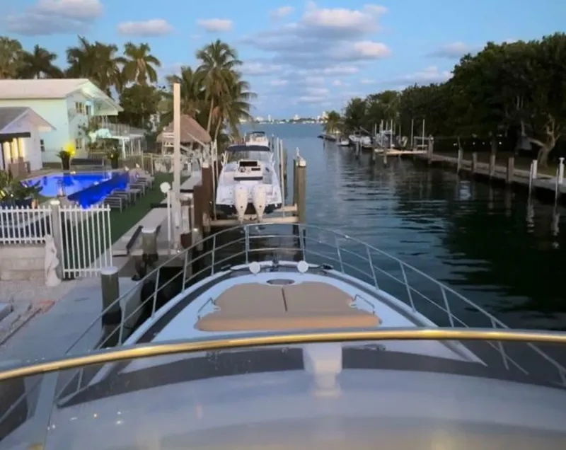 Slide: The Image of Azimut 64 2014 - 3