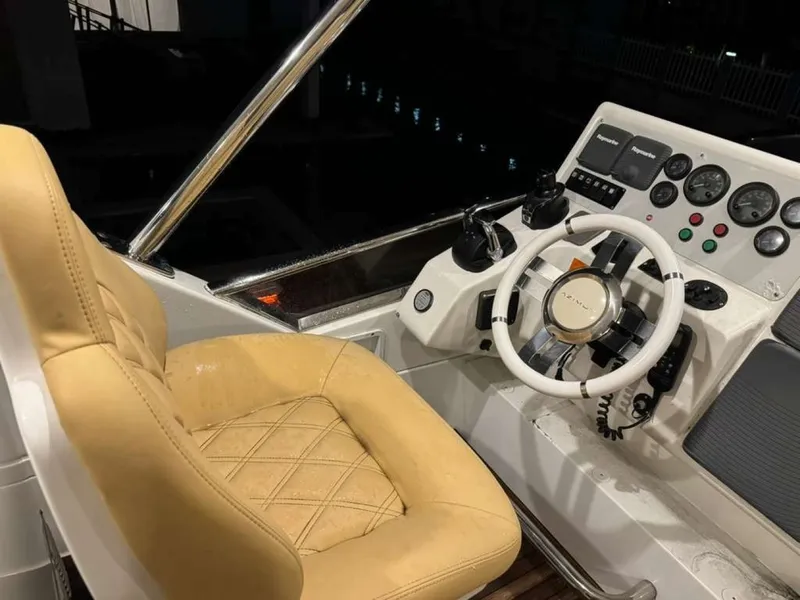 Slide: The Image of Azimut 64 2014 - 6