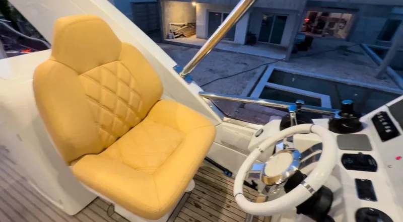 Slide: The Image of Azimut 64 2014 - 8