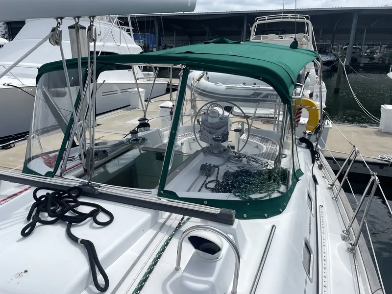 Slide: The Image of Beneteau 423 2007 - 10