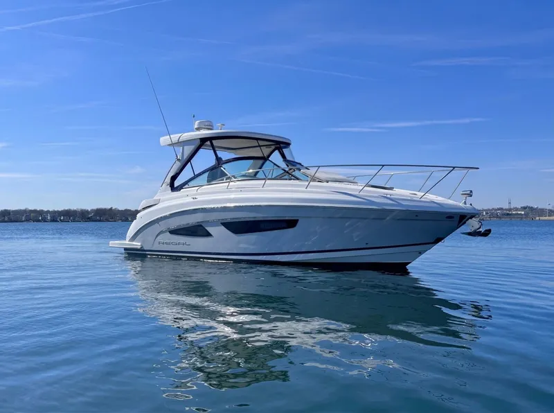 The Image of Regal 33 XO 2020 - 0