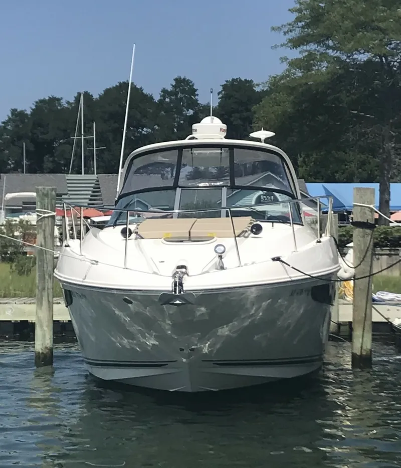 Slide: The Image of Sea Ray Sundancer 370 2017 - 5