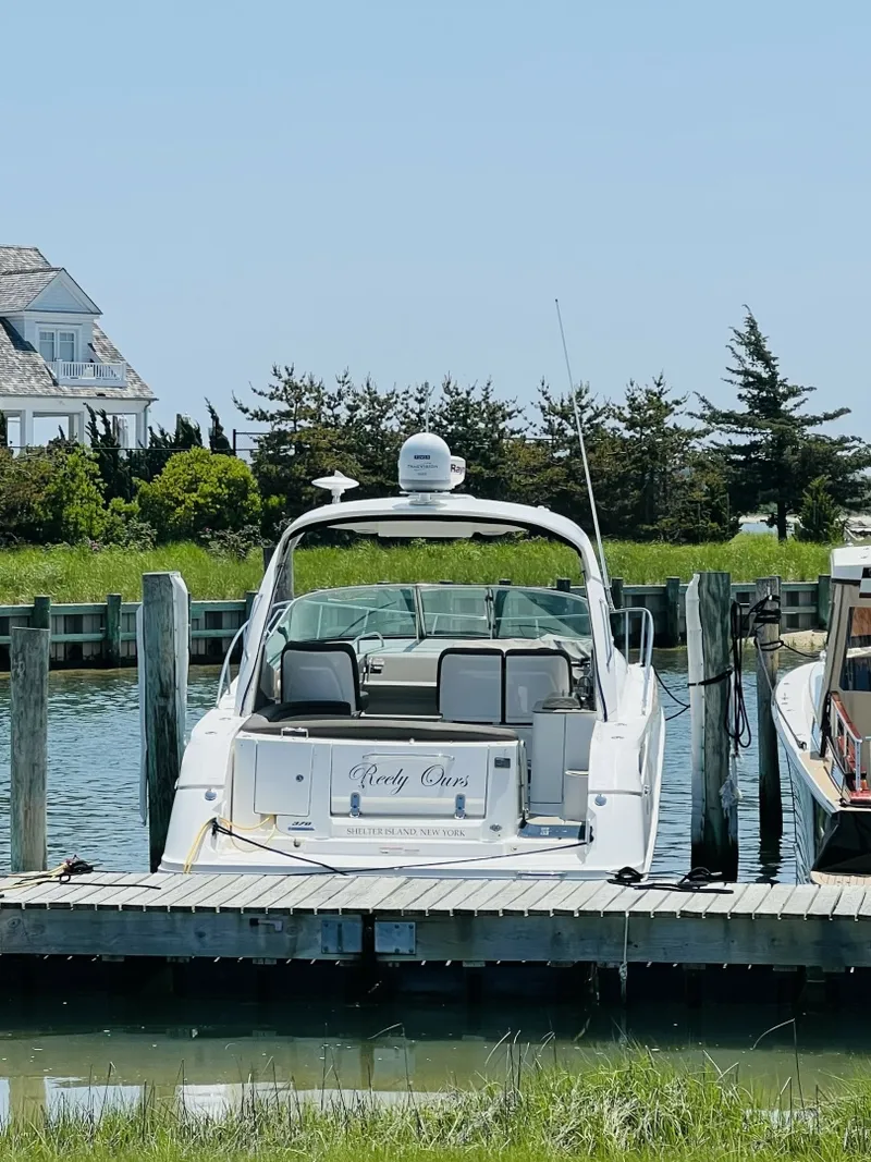 Slide: The Image of Sea Ray Sundancer 370 2017 - 9