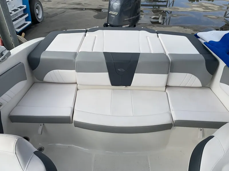 Slide: The Image of Chaparral 21 H2O Sport 2019 - 14