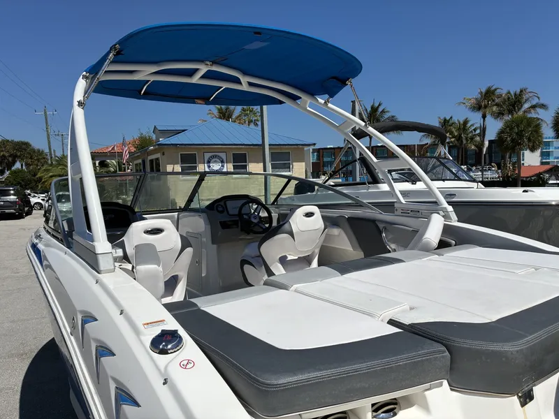Slide: The Image of Chaparral 21 H2O Sport 2019 - 8