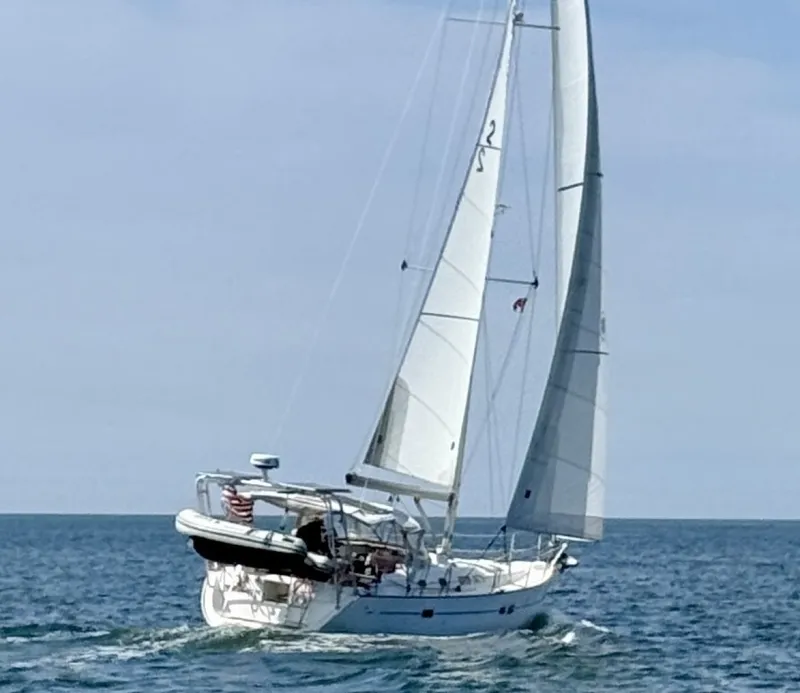 Slide: The Image of Beneteau 423 2004 - 2
