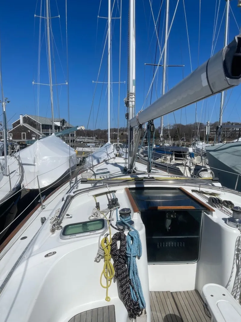 Slide: The Image of Beneteau 423 2004 - 7