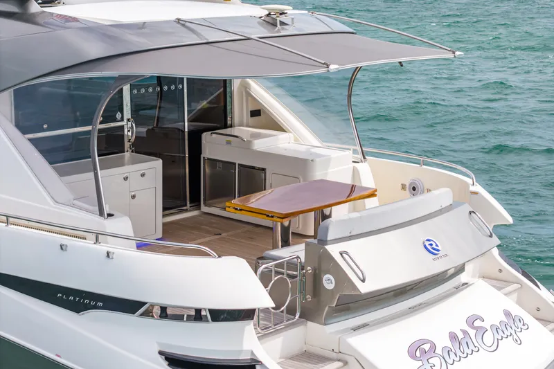 Slide: The Image of Riviera 6000 SPORT YACHT 2024 - 15