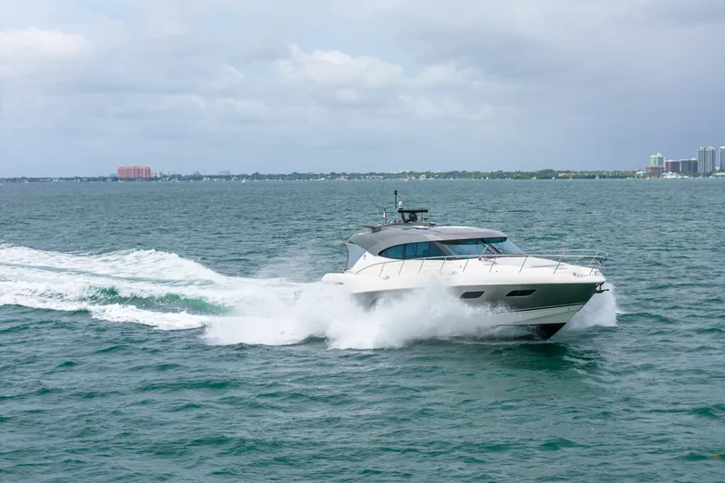Slide: The Image of Riviera 6000 SPORT YACHT 2024 - 20