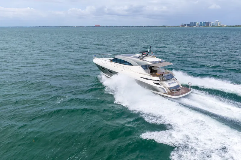 Slide: The Image of Riviera 6000 SPORT YACHT 2024 - 32