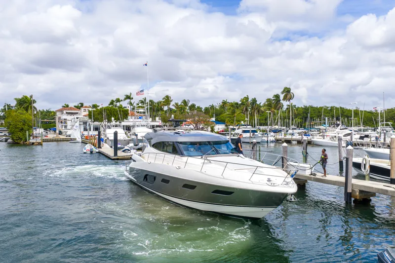 Slide: The Image of Riviera 6000 SPORT YACHT 2024 - 38