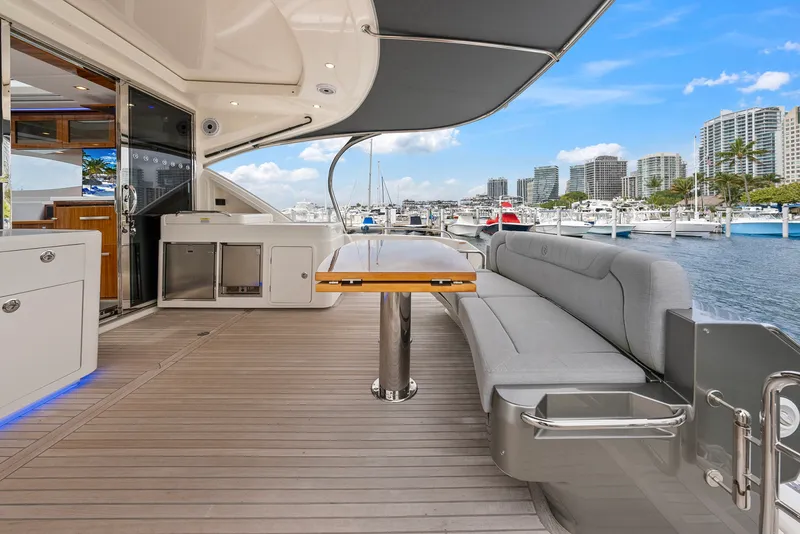 Slide: The Image of Riviera 6000 SPORT YACHT 2024 - 52