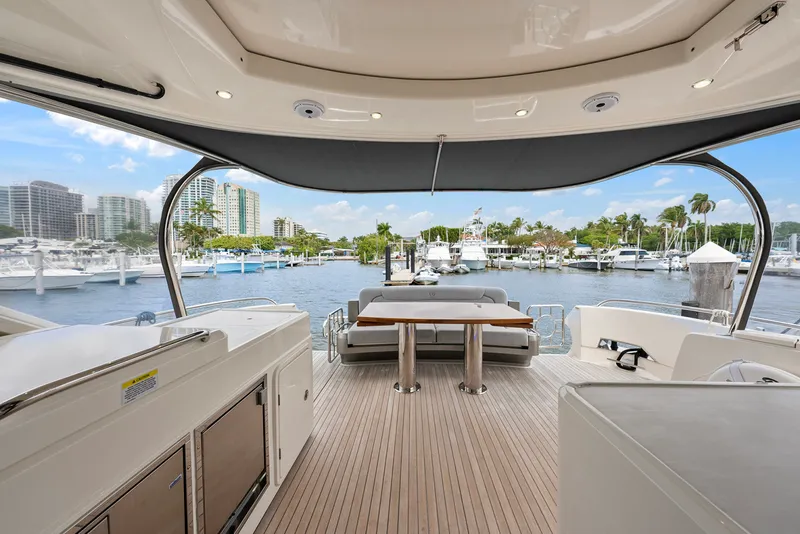 Slide: The Image of Riviera 6000 SPORT YACHT 2024 - 53