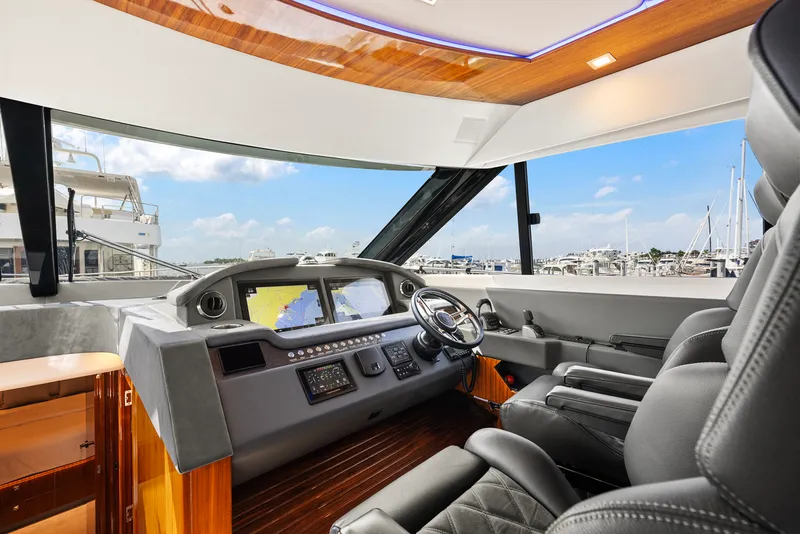 Slide: The Image of Riviera 6000 SPORT YACHT 2024 - 58