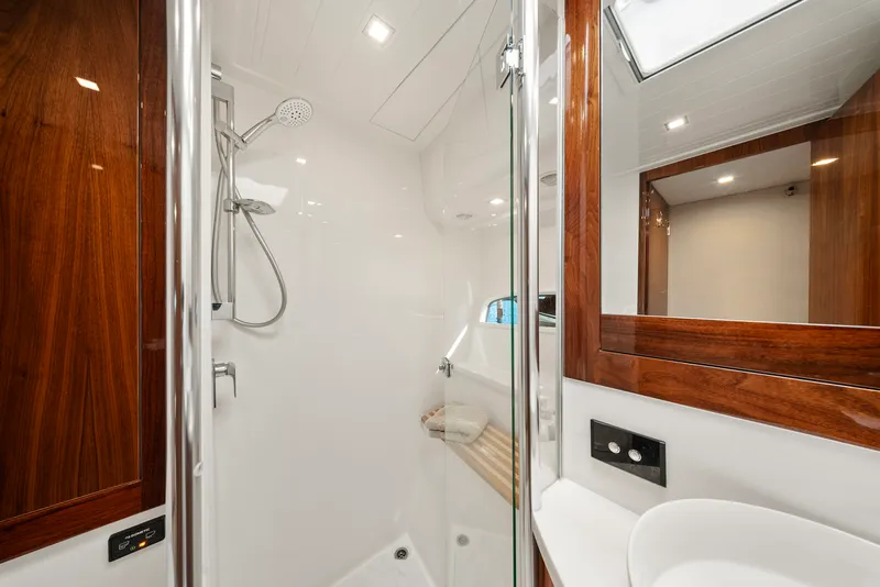 Slide: The Image of Riviera 6000 SPORT YACHT 2024 - 70
