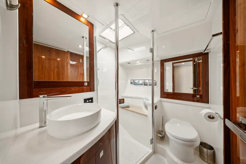 Slide: The Image of Riviera 6000 SPORT YACHT 2024 - 73