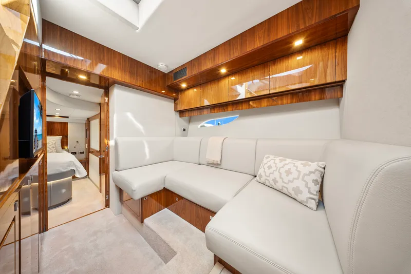 Slide: The Image of Riviera 6000 SPORT YACHT 2024 - 79