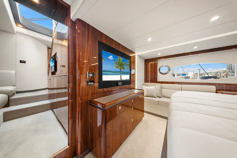 Slide: The Image of Riviera 6000 SPORT YACHT 2024 - 84