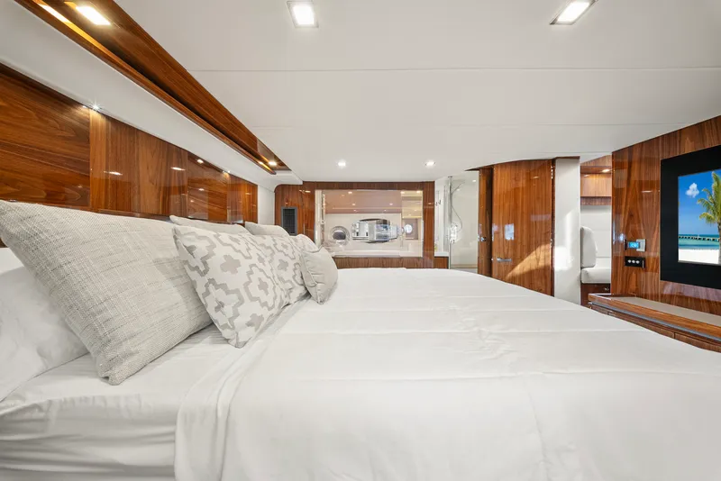 Slide: The Image of Riviera 6000 SPORT YACHT 2024 - 93