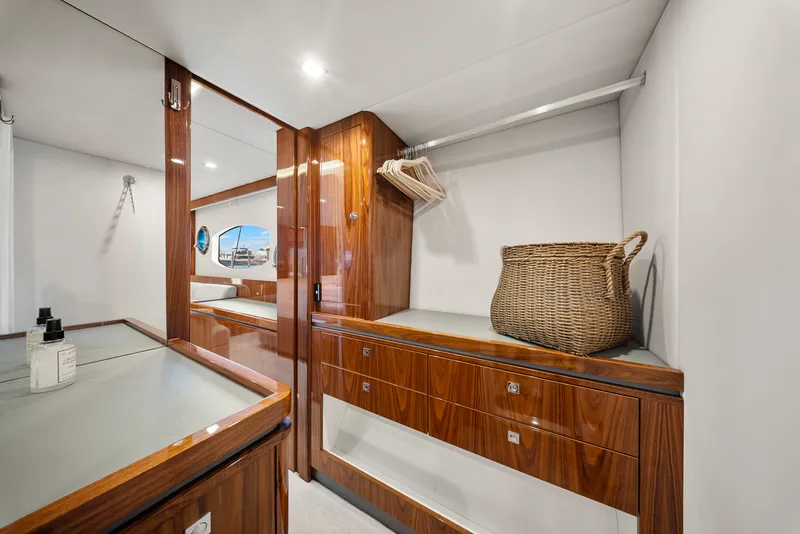 Slide: The Image of Riviera 6000 SPORT YACHT 2024 - 96