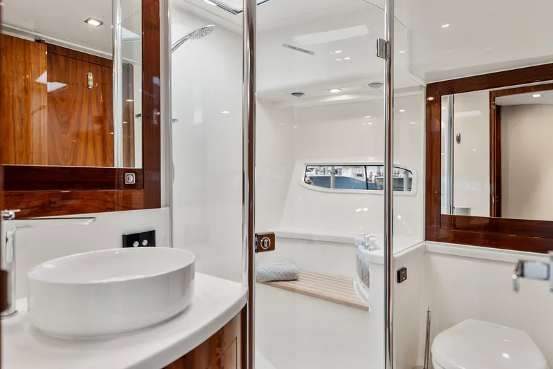Slide: The Image of Riviera 6000 SPORT YACHT 2024 - 98