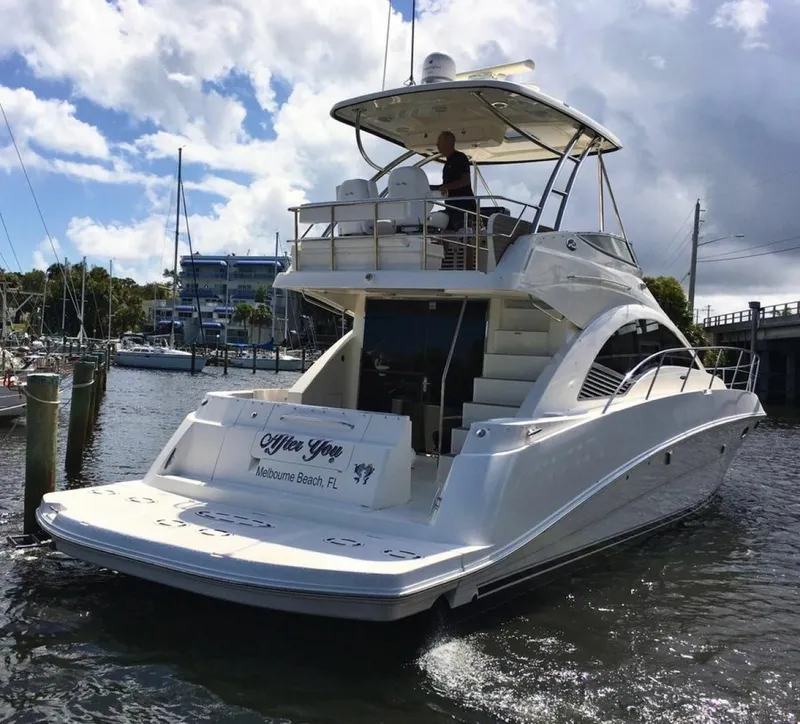 Slide: The Image of Sea Ray 2008 - 12