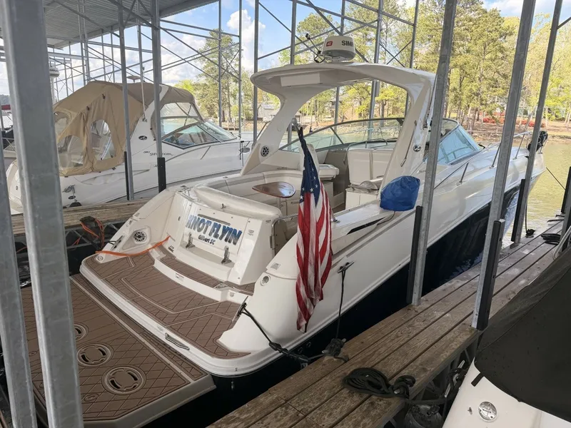 Slide: The Image of Sea Ray 370 Sundancer 2010 - 2