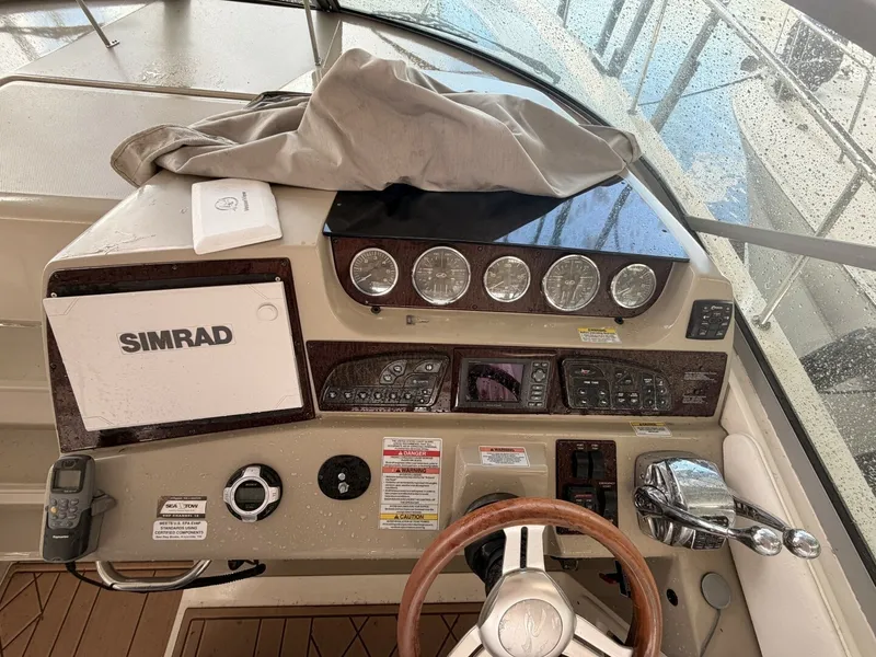 Slide: The Image of Sea Ray 370 Sundancer 2010 - 8