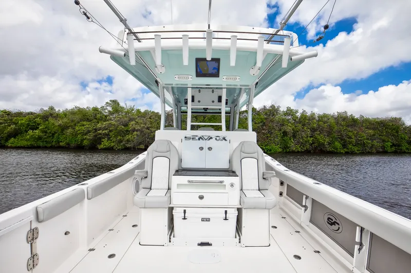 Slide: The Image of Sea Fox 368 Commander 2021 - 11