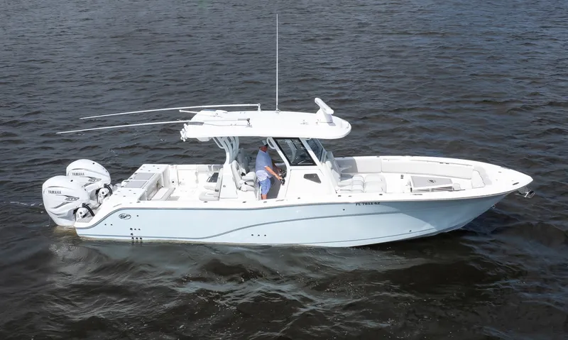 Slide: The Image of Sea Fox 368 Commander 2021 - 2