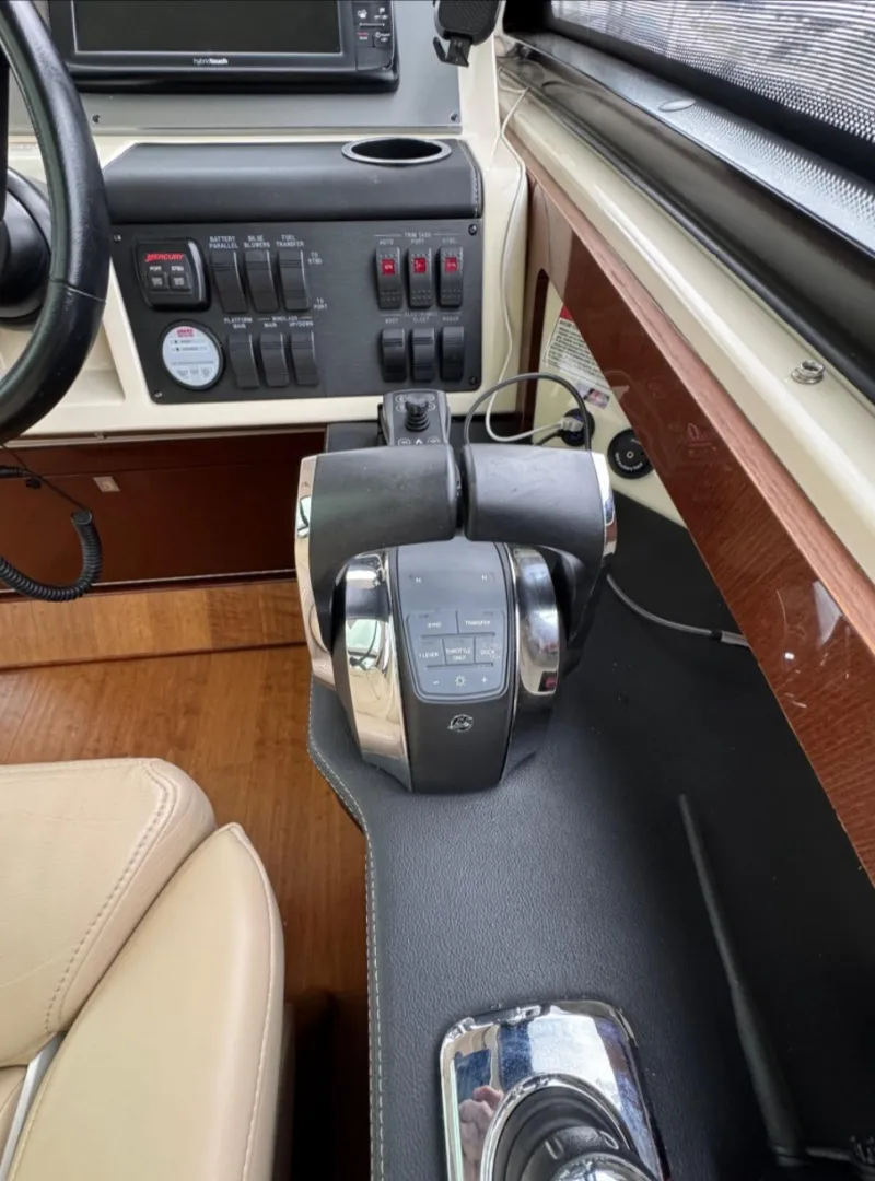 Slide: The Image of Sea Ray Sundancer 510 2015 - 12