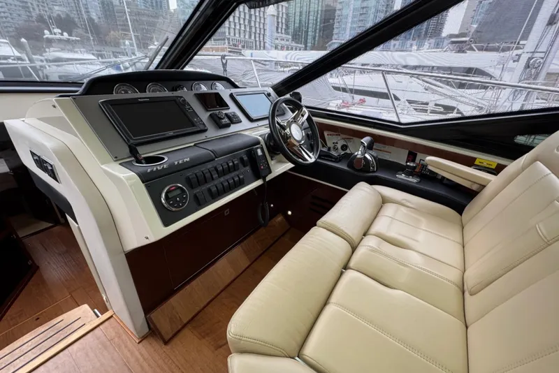 Slide: The Image of Sea Ray Sundancer 510 2015 - 14