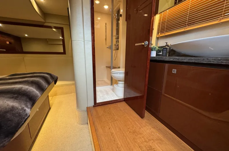 Slide: The Image of Sea Ray Sundancer 510 2015 - 28