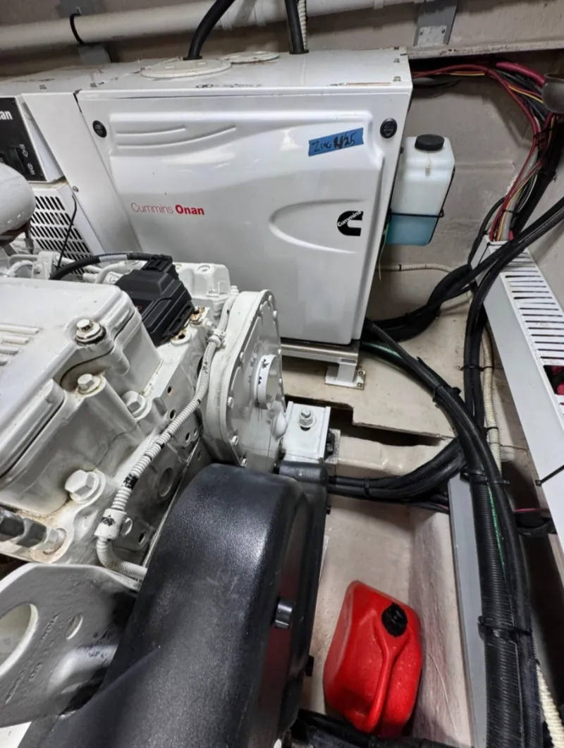 Slide: The Image of Sea Ray Sundancer 510 2015 - 66