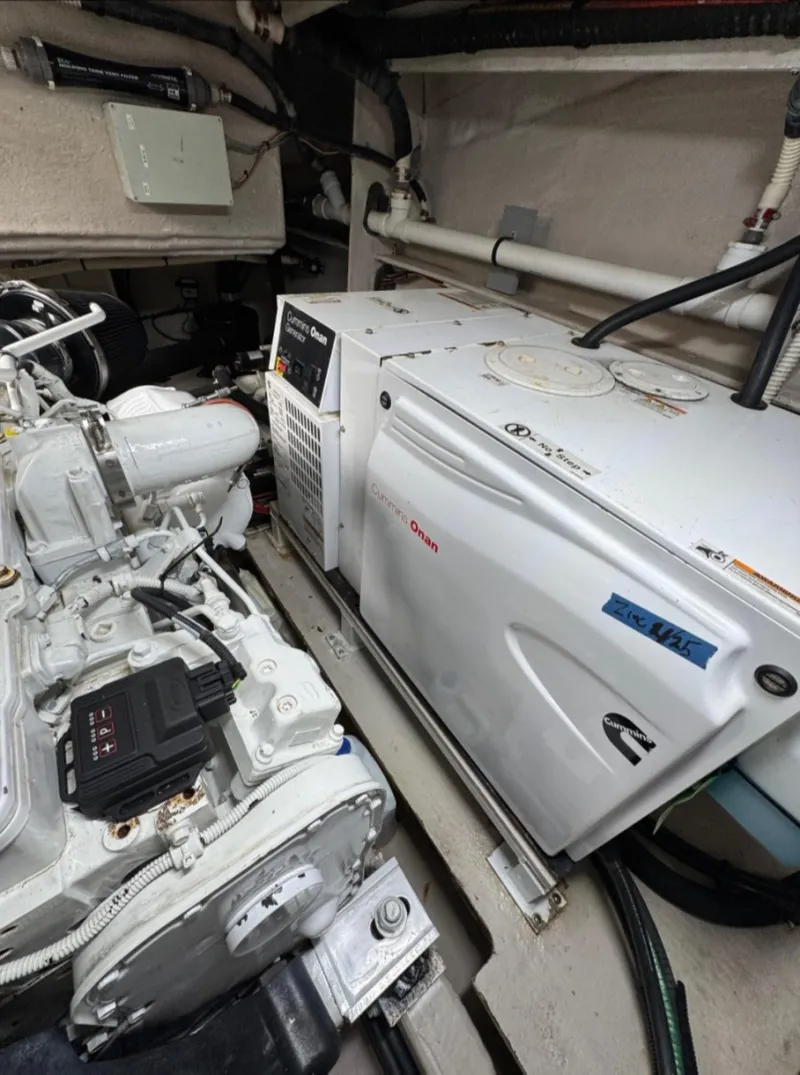 Slide: The Image of Sea Ray Sundancer 510 2015 - 67