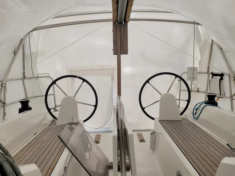Slide: The Image of Beneteau 30.1 2020 - 25