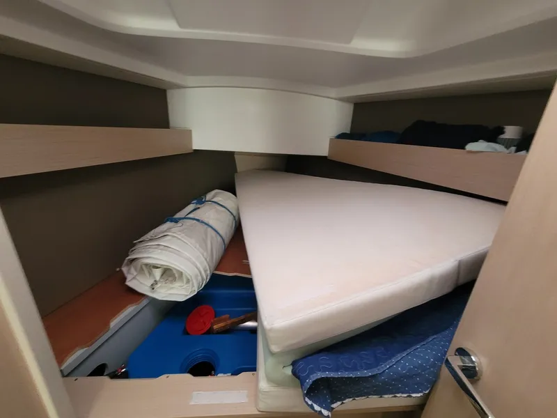 Slide: The Image of Beneteau 30.1 2020 - 34