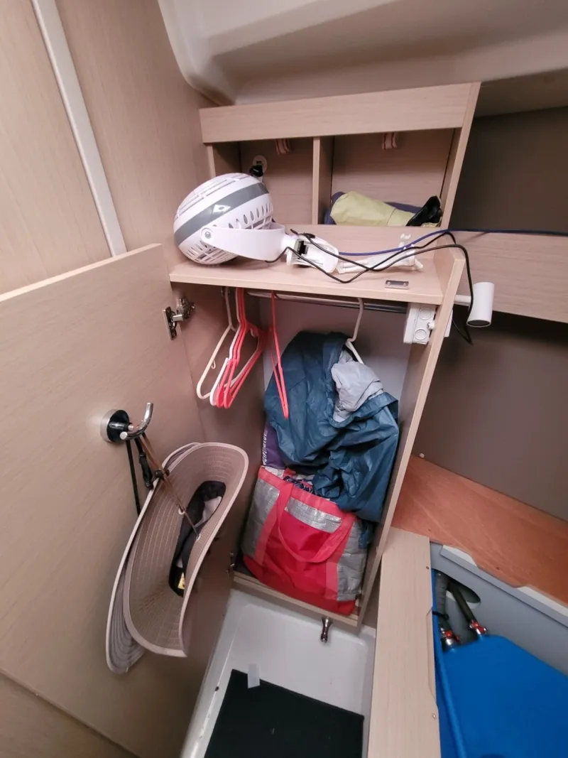 Slide: The Image of Beneteau 30.1 2020 - 36