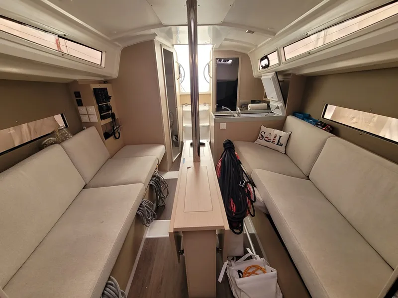Slide: The Image of Beneteau 30.1 2020 - 38