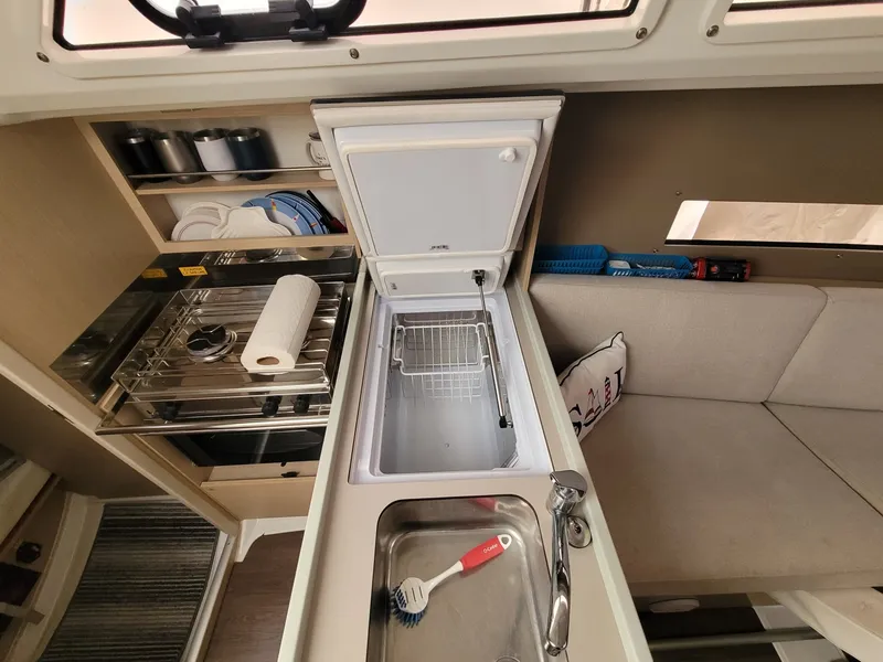 Slide: The Image of Beneteau 30.1 2020 - 43