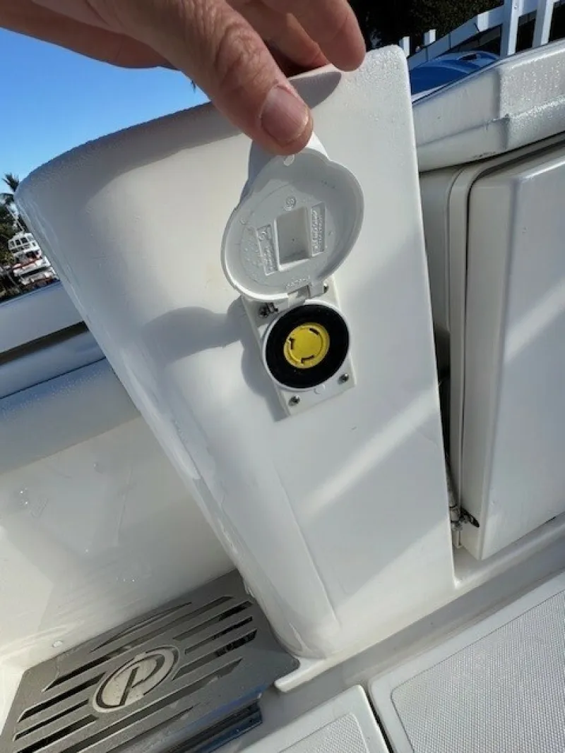 Slide: The Image of Pursuit S 428 Sport 2023 - 18