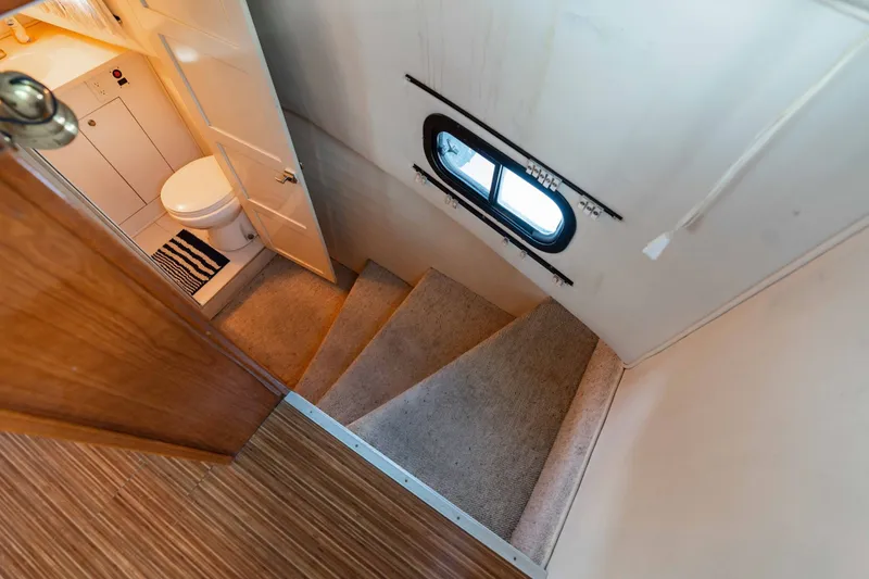 Slide: The Image of Harbor Master 520 Coastal 2001 - 47